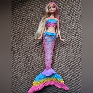 Mattel Mermaid Doll Trio with Pink, Purple, and Blue Tails